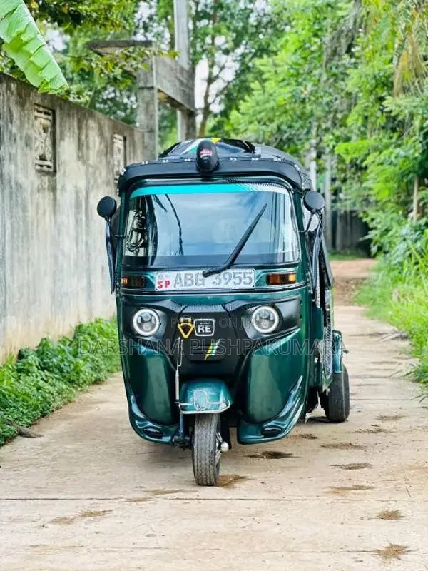Bajaj RE 2015 Three Wheel (Used)