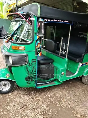 Bajaj 4 Stroke 2016 Three Wheel (Used)