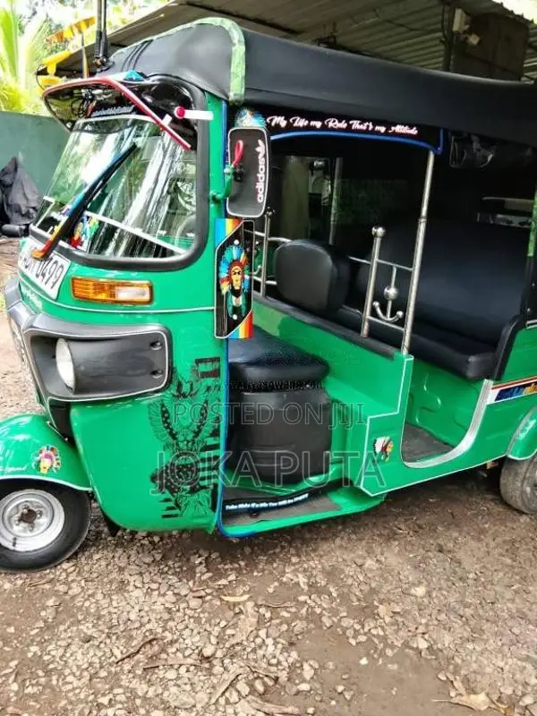 Bajaj 4 Stroke 2016 Three Wheel (Used)