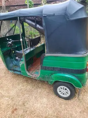 Bajaj RE 2004 Three Wheel (Used)