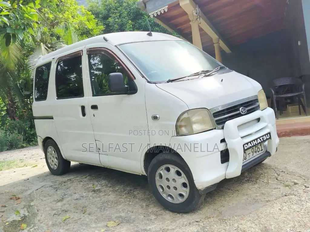 Daihatsu S200 2002 Van (Used)