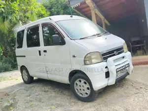 Daihatsu S200 2002 Van (Used)