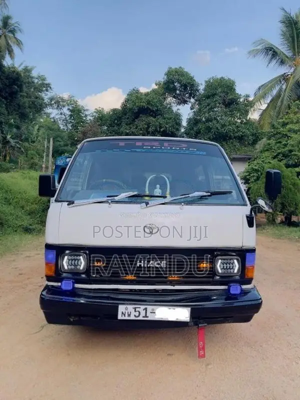 Toyota Shell 1987 Van (Used)
