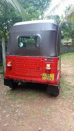Bajaj RE 2 Stroke 2005 Three Wheel (Used)