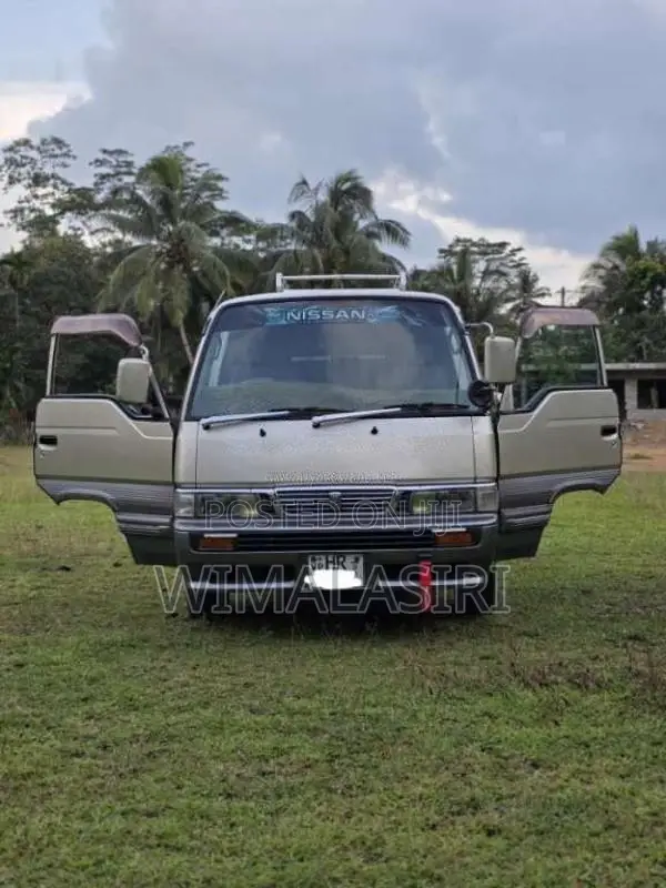 Nissan Qd 32 1998 Van (Used)