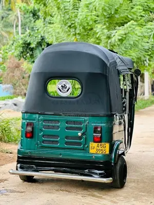 Bajaj RE 2015 Three Wheel (Used)