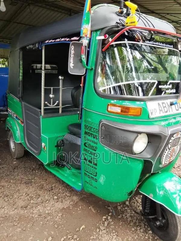 Bajaj 4 Stroke 2016 Three Wheel (Used)