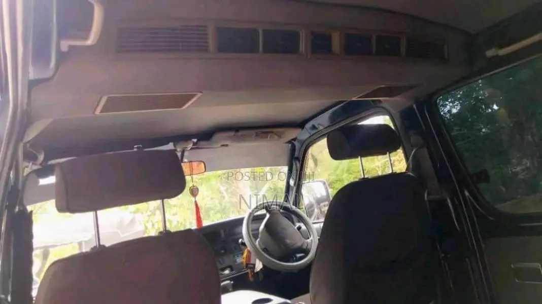 Toyota LH178 1998 Van (Used)