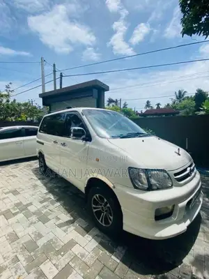 Toyota CR42 2004 Van (Used)
