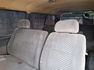 Toyota Dolphin 1994 Van (Used)