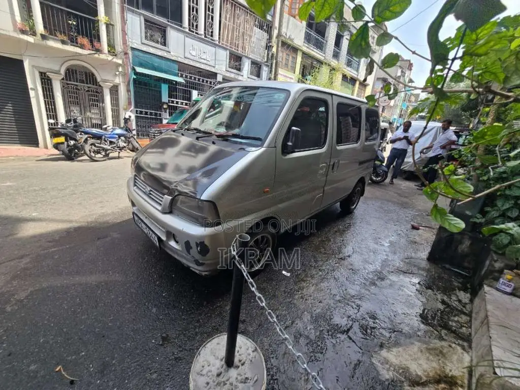 Suzuki Carry 2001 Van (Used)