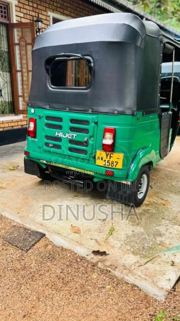 Bajaj RE 2011 Three Wheel (Used)