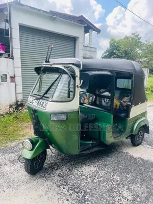 Bajaj 2 Stroke 2004 Three Wheel (Used)