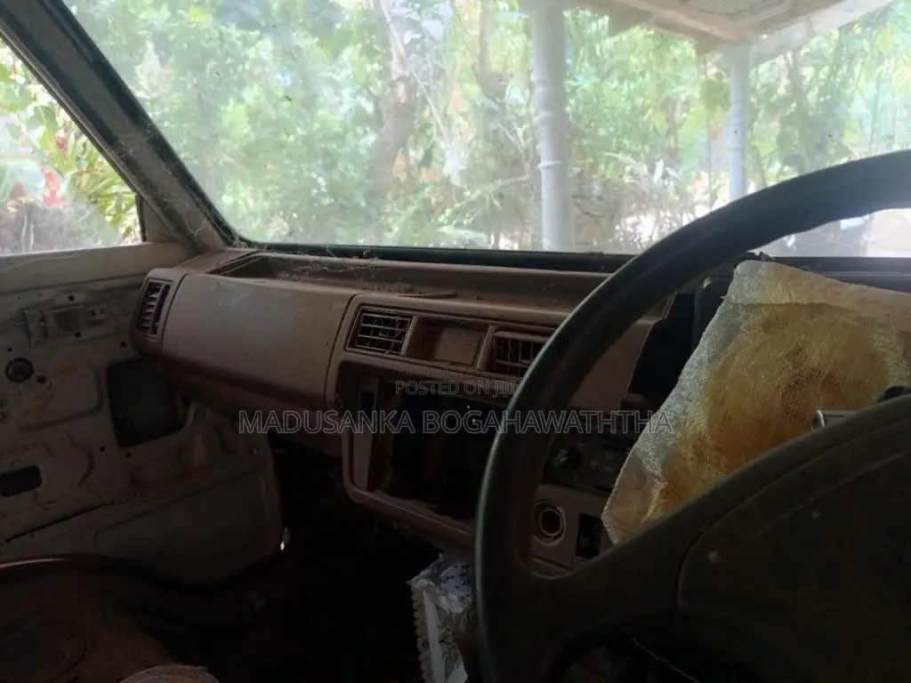Toyota Lh30 1980 Van (Used)