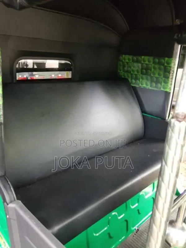 Bajaj 4 Stroke 2016 Three Wheel (Used)