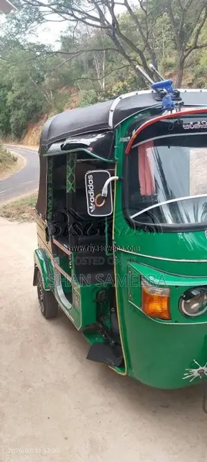 Bajaj RE 2013 Three Wheel (Used)