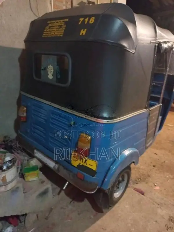 Bajaj 2 stroke 2004 Three Wheel (Used)