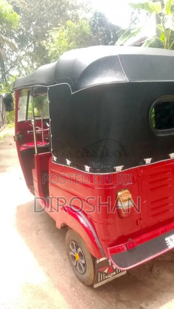 Bajaj 2 Stroke 2002 Three Wheel (Used)