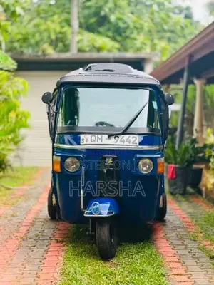 Bajaj 4 Stroke 2007 Three Wheel (Used)