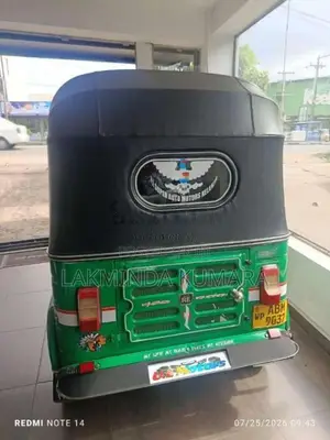 Bajaj 4 Stroke 2016 Three Wheel (Used)