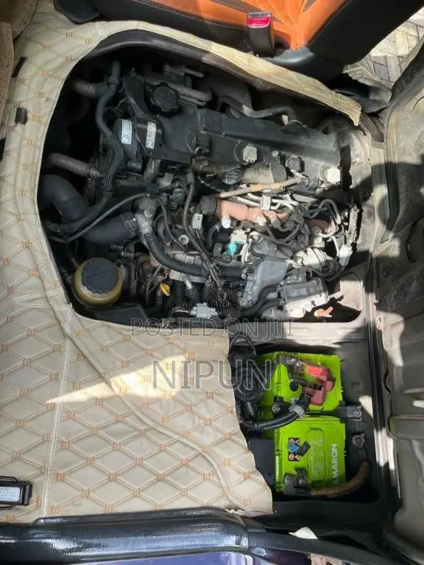 Toyota KDH 2015 Van (Used)
