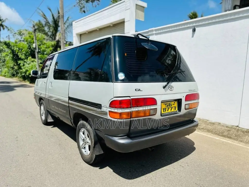 Toyota Townace 1992 Van (Used)