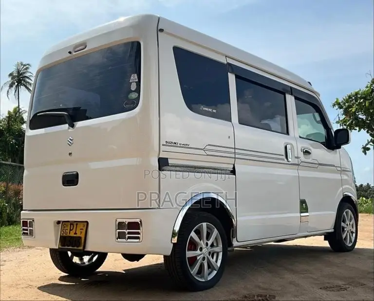 Suzuki Every 2017 Van (Used)