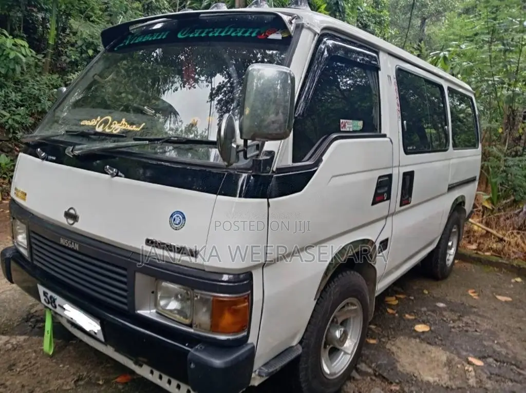 Nissan Caravan 1992 Van (Used)