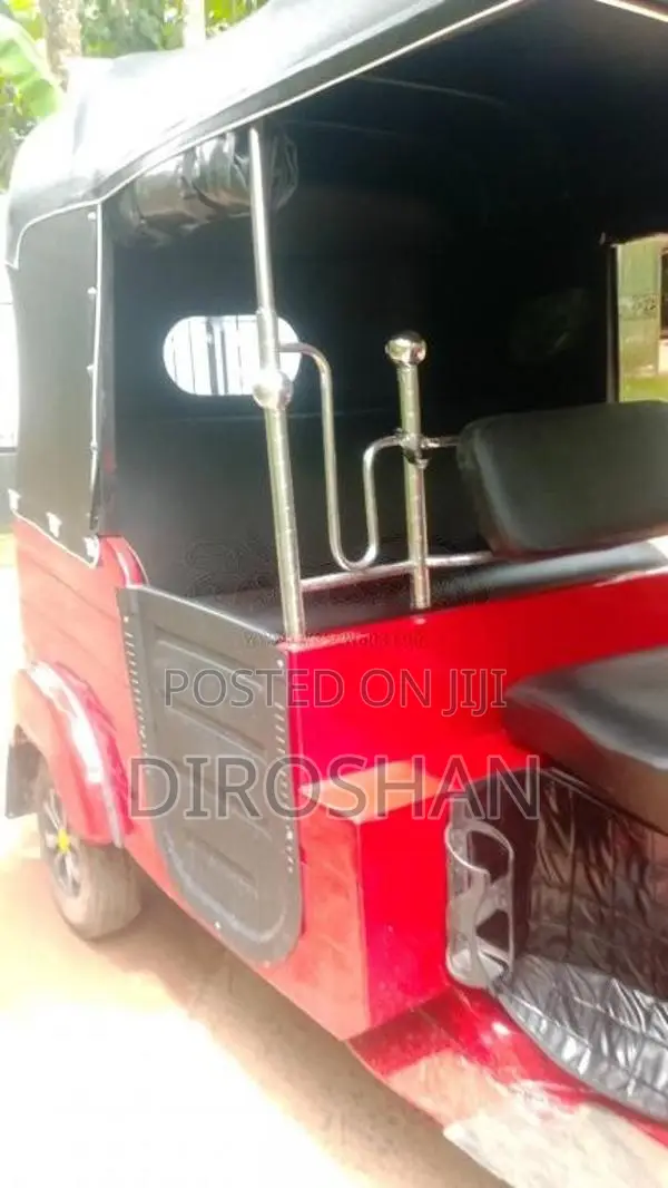 Bajaj 2 Stroke 2002 Three Wheel (Used)
