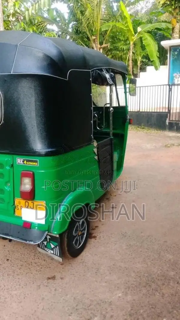 Bajaj 4 Stroke 2007 Three Wheel (Used)
