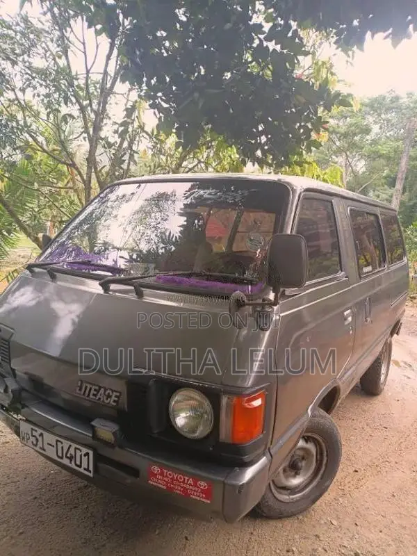 Toyota LiteAce 1985 Van (Used)