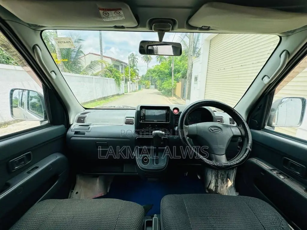 Daihatsu Hijet 2014 Van (Used)