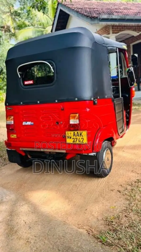 Bajaj RE 2013 Three Wheel (Used)