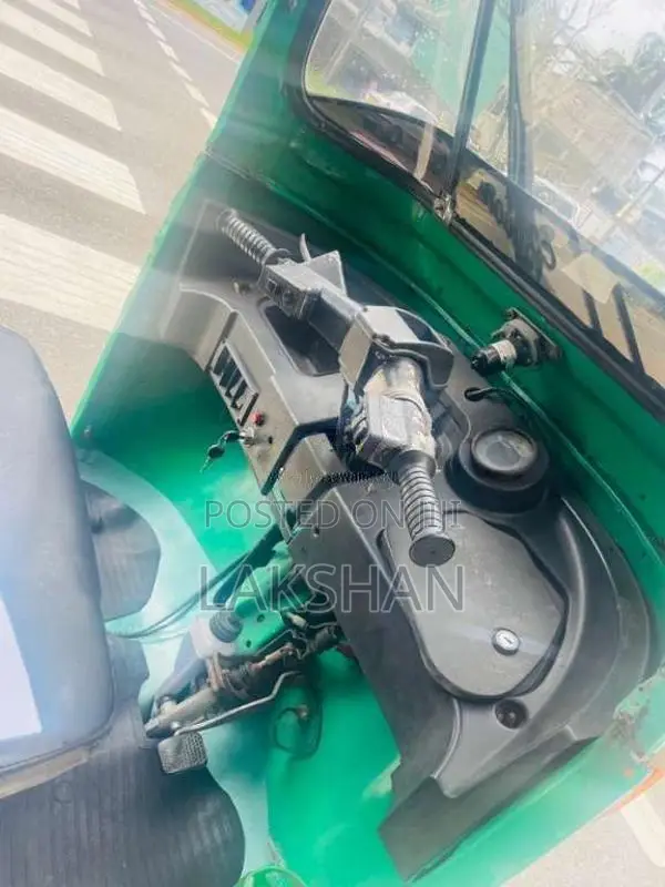 Bajaj 4 Stroke 2010 Three Wheel (Used)