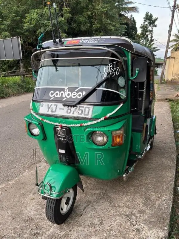 Bajaj 4 stroke 2011 Three Wheel (Used)