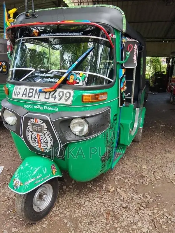Bajaj 4 Stroke 2016 Three Wheel (Used)
