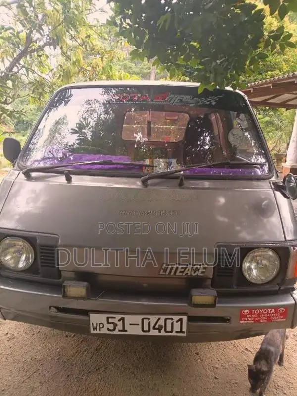 Toyota LiteAce 1985 Van (Used)