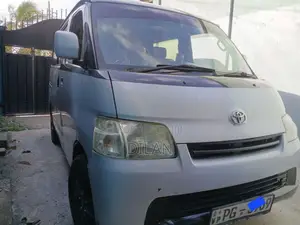 Toyota Townace 2012 Van (Used)