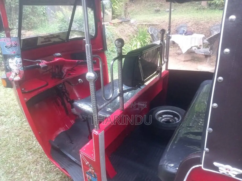 Bajaj RE 2004 Three Wheel (Used)