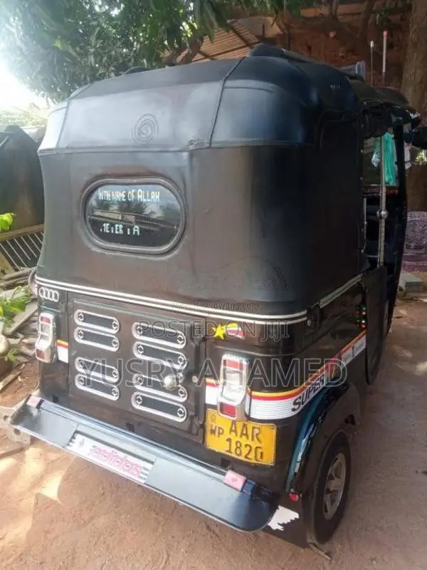 Bajaj RE 4 Stroke 2014 Three Wheel (Used)