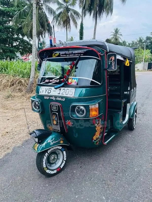 Bajaj 4 Stroke 2010 Three Wheel (Used)