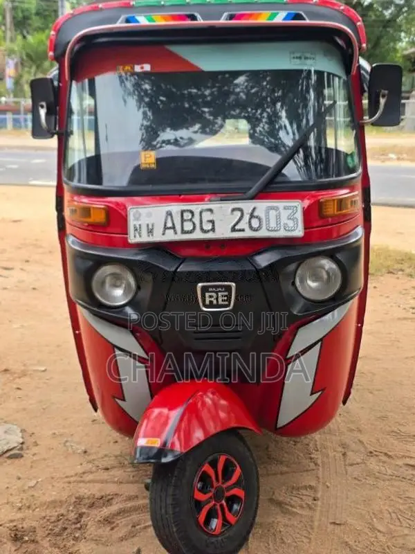 Bajaj 4 Stroke 2015 Three Wheel (Used)