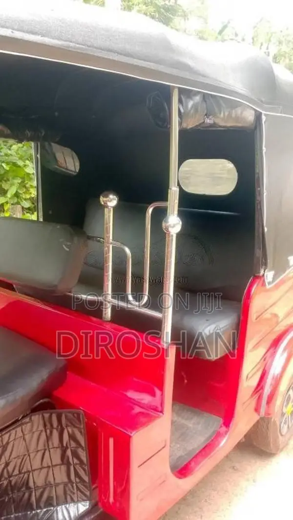 Bajaj 2 Stroke 2002 Three Wheel (Used)