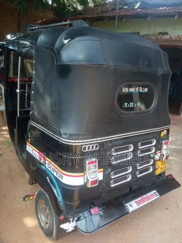 Bajaj RE 4 Stroke 2014 Three Wheel (Used)