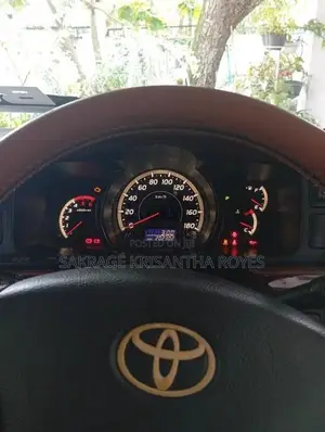 Toyota KDH 2008 Van (Used)