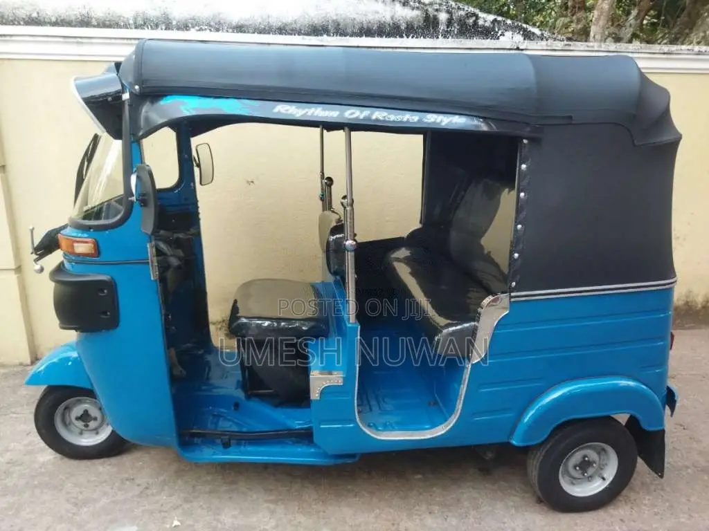 Bajaj 4 Stroke 2015 Three Wheel (Used)