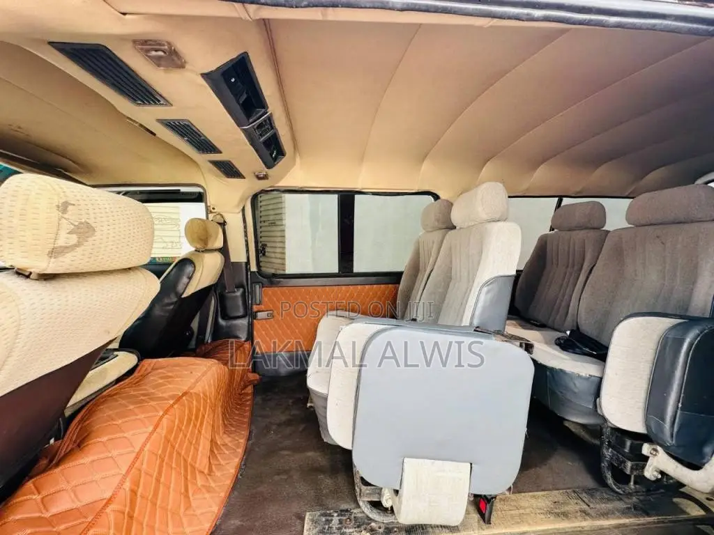 Nissan Caravan 1992 Van (Used)
