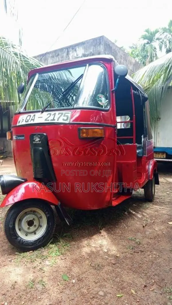 Bajaj RE 2 Stroke 2005 Three Wheel (Used)
