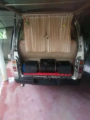 Nissan Caravan 1997 Van (Used)
