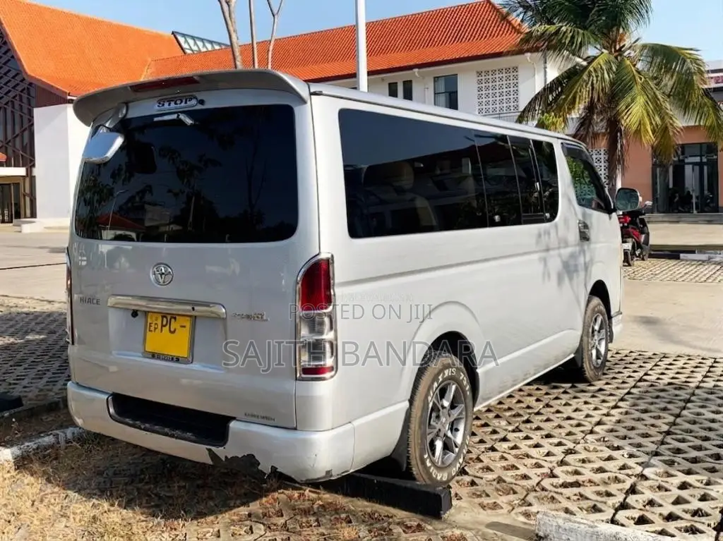Toyota KDH 201 2008 Van (Used)